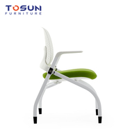 Chaise de formation pliable moderne, design ergonomique avec assise et dossier en mousse moulée, gain de place pour la maison, le bureau et la chambre