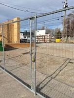 Panneaux de clôture temporaires en acier inoxydable de 6 pieds avec service de modélisation 3D, revêtement PVC, assemblage facile pour barrière de chantier