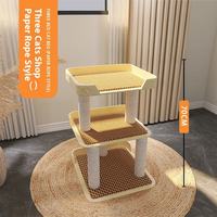 Arbre à chat moderne à trois niveaux en bois avec poteaux à gratter résistants à l'usure, perchoirs spacieux pour chats d'intérieur, montage facile