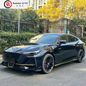 Changan UNI-V 1.5T Édition Sport Essence 2023 d'<span class=keywords><strong>occasion</strong></span> – <span class=keywords><strong>Voiture</strong></span> d'<span class=keywords><strong>occasion</strong></span>, Berline, Moteur Turbo, Conduite <span class=keywords><strong>à</strong></span> Gauche, Sièges en Cuir - Product Image 1