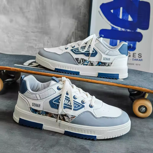 Nouvelles baskets décontractées pour hommes, respirantes, en cuir, chaussures de sport décontractées, chaussures de skate tendance pour adolescents, chaussures de course et de marche - Product Image 3
