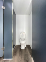 Toilettes mobiles remorquables de 6 m pour événements, camps et installations temporaires