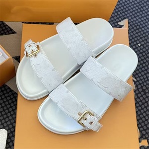 Sandalias Casuales Planas de Diseño con Hebilla Metálica Estampadas, de Lujo, Nuevas, de Alta Calidad, Retro, para Playa, al Aire Libre, para Mujer, Estilo INS 2025 - Product Image 3