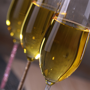 Verres à champagne flûtes de luxe, vente directe d'usine, personnalisables, design moderne haut de gamme, OEM, en promotion - Product Image 5