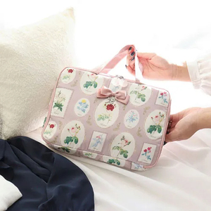 Direct Sales Durable Ladies Portable Handbag with Zipper Closure Waterproof & Foldable Design Polyester Material - Product Image 2