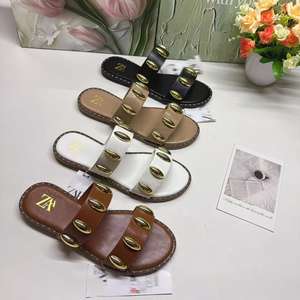 Zapatos Casuales de Mujer, <span class=keywords><strong>Sandalias</strong></span> de Moda con Decoración Metálica, Pantuflas Planas para Mujer, <span class=keywords><strong>Sandalias</strong></span> Modernas para Mujer - Product Image 4