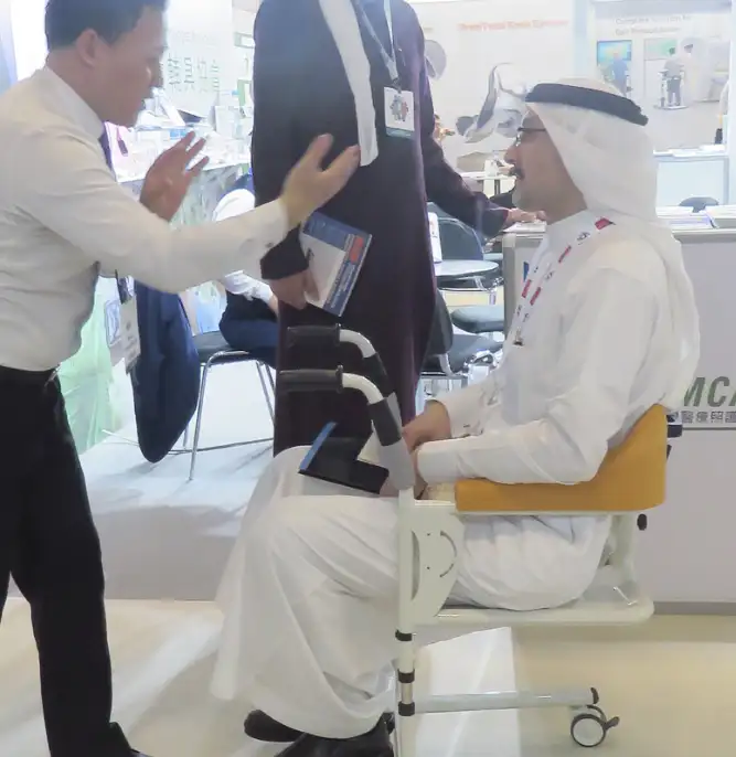حار بيع متعدد الوظائف آلة رفع كرسي صوان للمريض أو ذوي الاحتياجات الخاصة