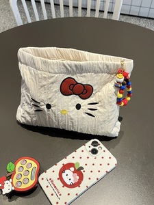 OEM Supported Eco-Friendly Portable Cute Quilted Cosmetic Pouch Cartoon Embroidery Zipper <b>Large</b> Makeup <b>Bag</b> for Travel Storage - Product Image 6