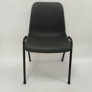 Chaises d'école et <span class=keywords><strong>de</strong></span> <span class=keywords><strong>bureau</strong></span> en plastique durables, empilables, modernes, populaires, en vente chaude, en gros, pour les événements, OKBUYCHAIR personnalisées - Product Image 2