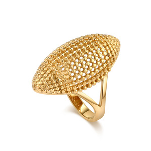 Anillo/banda de titanio chapado en oro de alta gama, exquisito, con diseño calado, para mujer, moderno para uso diario y para ir al trabajo. - Product Image 5
