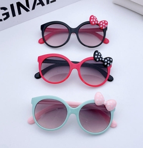 แว่นกันแดดแฟชั่นเกาหลีรุ่นใหม่ ป้องกันรังสียูวี 400 สีลูกกวาด สำหรับเด็กชายและเด็กหญิง - Product Image 4