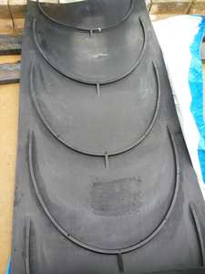 YUPHENG Fournisseur d'usine sur mesure, bande transporteuse en caoutchouc Chevron EP200 à haute résistance à la traction 18Mpa pour cimenterie - Product Image 1