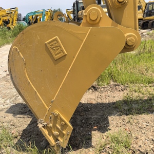 รถขุดมือสอง CAT 320D2L ขนาด 20 ตัน ระบบไฮดรอลิก แบบตีนตะขาบ บุ้งกี๋ขุดขนาด 0.32 ลบ.ม. อุปกรณ์ก่อสร้างสำหรับงานขุด พร้อมใบรับรอง CE และ EPA มีสินค้าในสต็อก - Product Image 5