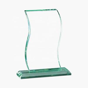 Regali di Souvenir a buon mercato all'ingrosso personalizzato nome individuale inciso trofeo di placca premio in cristallo bianco di alta qualità - Product Image 4