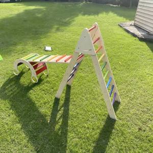 <span class=keywords><strong>CPC</strong></span> CE EN71 Montessori Triangle d'escalade en bois combiné arc-en-ciel Pickler, jouet en bois pour enfants - Product Image 6