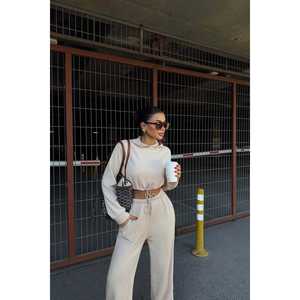 Conjunto Deportivo Farhi Beige con Cordones, Diseño Personalizado, Cómodo y Transpirable para Correr o Gimnasio - Pedido Mínimo 2 Piezas - Product Image 3