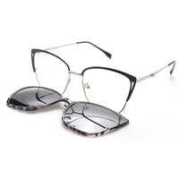 Lunettes de soleil rectangulaires de luxe avec monture en alliage polarisé et verres Tac