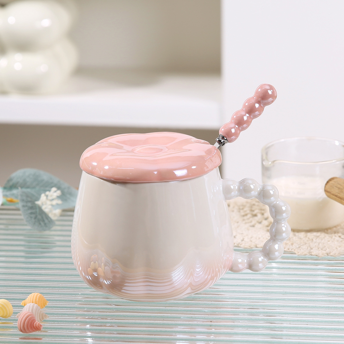 Cuillère à couvercle de tasse colorée rose