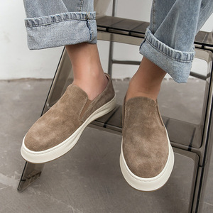 Zapatos Casuales de Gamuza con Punta Redonda para Hombre 2026, Plataforma Gruesa, Estilo Slip-On, Zapatos de Skateboard de Moda para Hombre - Product Image 4