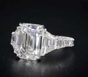 แหวนหมั้นเพชรเม็ดเดี่ยว 2 กะรัต ทรงมรกต เพชรเลี้ยงในห้องปฏิบัติการ ทอง 14K หรูหรา สง่างาม สำหรับผู้หญิง - Product Image 1