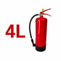 Extincteur stable à base d'eau de 4 L avec base antidérapante en forme de fleur de prunier, poignée de déclenchement rouge et ensemble complet de tuyau et buse