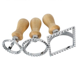 Ensemble de découpoirs à pâtisserie à manche en bois, en acier inoxydable, pour raviolis, biscuits et gâteaux, avec bord cannelé, outil de cuisson - Product Image 2
