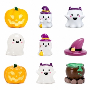 Statuette Assortite di Halloween in Resina: Fantasmi, Zucche, Cappelli da Strega che si Illuminano al Buio per Decorazioni Micro-Paesaggistiche - Product Image 1
