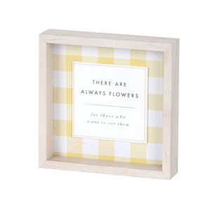 Cadre en bois naturel avec citation inspirante « Il y a toujours des fleurs » et décoration murale en gingham jaune - Product Image 1