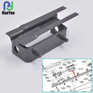ขายึดแขนดึงด้านขวา รุ่น Kubota DC70 ทำจากเหล็ก รหัส 5H401-67170 แขนดึงด้านขวาสำหรับใช้งานในฟาร์ม อะไหล่รถเกี่ยวข้าวมือสอง - Product Image 4
