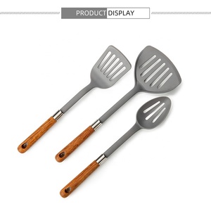 Mango de madera para el hogar y la cocina, 8 Uds., herramientas de cocina antiadherentes grises, juego de utensilios de nailon - Product Image 3