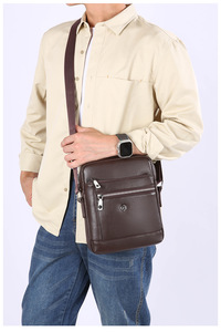 Sac à dos vertical mini en cuir PU imperméable pour homme, style décontracté, avec motifs - Product Image 5