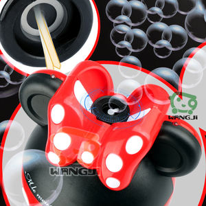 Machine à bulles électrique avec baguette magique pour souris mignonne avec lumière et musique - Product Image 2