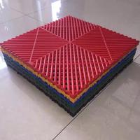 Revêtement de sol en PVC pour garage, dalles emboîtables, facile à installer, solution de revêtement de sol moderne pour l'extérieur