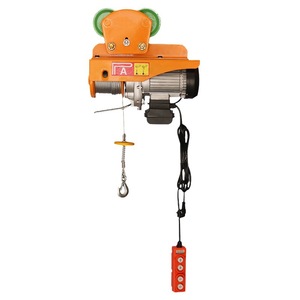 Une grue mobile avec chariot à câble métallique (220V domestique) est utilisée pour soulever de petites charges. - Product Image 1