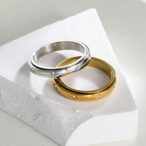 Anillo Giratorio Moderno con Certificación CE, de Acero Inoxidable, Resistente al Agua y al Deslustre, Chapado en Oro de 18K con Incrustaciones de Circonio, Ideal <span class=keywords><strong>para</strong></span> Regalo o Fiesta - Product Image 2
