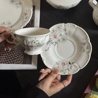 Service à thé en céramique à motif floral rétro, style français, résistant à la chaleur, théière, crémier, sucrier, tasse, soucoupe, assiette pour le thé de l'après-midi