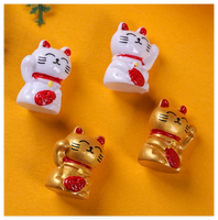 Vente en gros de figurines de chat porte-bonheur en résine, faites à la main et peintes à la main, style japonais Maneki Neko, miniatures pour maison de poupée, décoration de paysage, cadeau