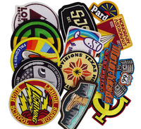 Patch brodé éco-responsable thermocollant, badge personnalisé avec taille sur mesure et option de fixation à coudre