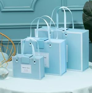 Manufacturer Wholesale Price Cardboard Packaging Christmas Bridesmaid Closure Paper Magnetic Gift Box With Handle Custom