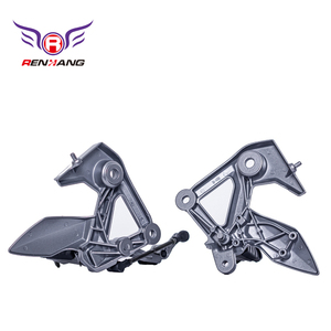 <span class=keywords><strong>Reposapiés</strong></span> para Motocicleta ADC12 Gris, Producción Original de Fábrica Renhang, Diseñado para Sistemas de Carrocería Italika 250 - Product Image 2