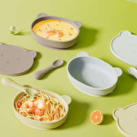 Nouvelle Arrivée Ensemble de Vaisselle pour Bébé en Silicone Personnalisé Forme d'Ours Bol d'Alimentation pour Enfants Couvercle à Ventouse Cuillère Motif Imprimé Durable Mignon