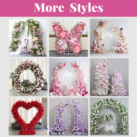 Fleurs artificielles modernes populaires en forme de U 2.4m de toile de fond arc de mariage pour la décoration