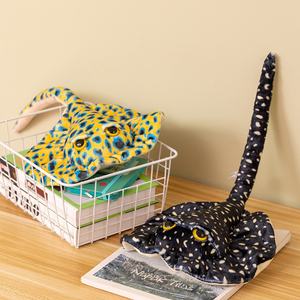 Peluche de pez raya realista al por mayor, peluche suave para patines, juguete de peluche de raya, decoración del hogar, leopardo realista, raya - Product Image 3