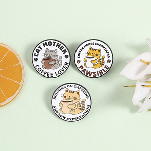 Broche émaillée amusante Chat Tabby avec citation humoristique, badge de revers, bijou fantaisie, cadeau pour amis - Product Image 2