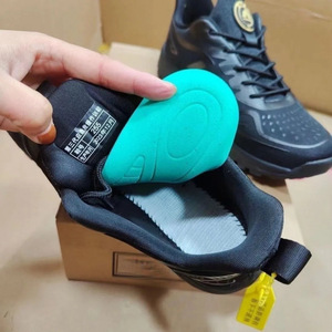 รองเท้าฟิตเนสผู้ชายแบบครอสเทรนนิ่ง พื้นรองเท้า EVA ส้นเตี้ย ระบายอากาศได้ดี ด้านบนเป็นผ้าตาข่าย หนาปานกลาง ดีไซน์หนังแบบต่อผ้า - Product Image 4