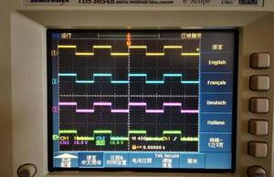 ออสซิลโลสโคปดิจิตอล Tektronix TDS3044B ประสิทธิภาพสูง 400MHz 4 ช่องสัญญาณ แบนด์วิดท์ 5GS อัตราการสุ่มตัวอย่าง 100 MSa/s ความละเอียด 16 บิต - Product Image 2