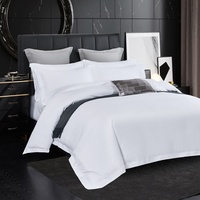 Parure de lit hôtelière 4 pièces en polyester 100% blanc uni, 200 fils, brossée, épaisse, douce, chaude et anti-boulochage (housse de couette, drap, taies d'oreiller)