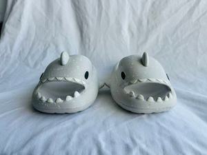 รองเท้าแตะพิมพ์ลายสัตว์สีเทาอ่อนสำหรับ H008รองเท้าสำหรับผู้หญิงขนาด36 37 38 39ปิดนิ้วทำจากผ้ากำมะหยี่ EVA สำหรับใส่ได้ทุกฤดู - Product Image 4