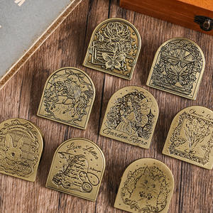 1 pièce/lot – Clip métallique long style Star et Mori Night – Clip rétro européen pour carnet, billets et papeterie - Product Image 4