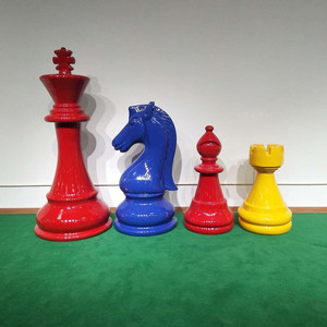 Custom Outdoor <strong>Backyard</strong> Life Size Statue Fiberglass Chess Set / <strong>Resin</strong> Decorative Chess Pieces for Garden - Product Image 2